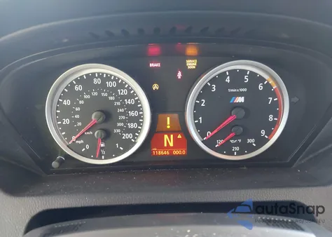 2007 BMW M6 z USA, uszkodzony, nr VIN WBSEK93567CS32762